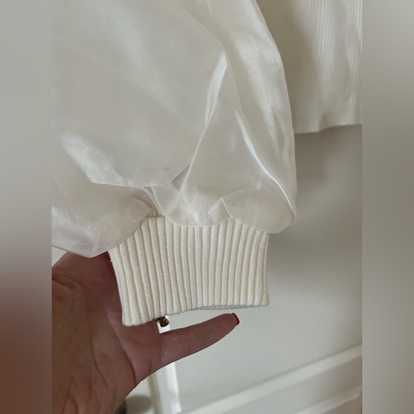 New! Design 365 Designer Brand Elegant White V-Neck Women's Sweater Medium - Picture 3 of 16